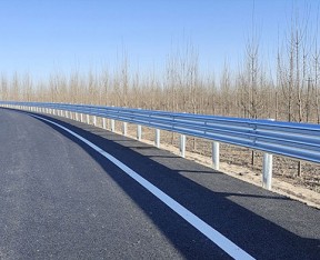 新疆高速波形护栏板规格